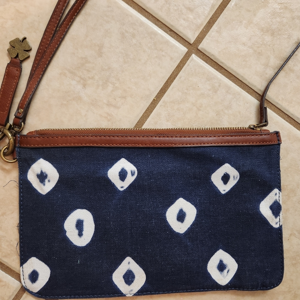 NWOT Lucky Brand geometric Wallet
